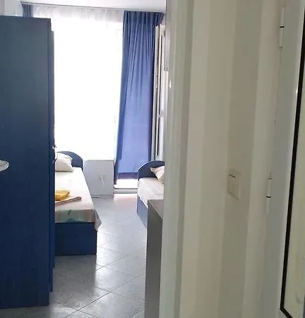 Apartment 4
